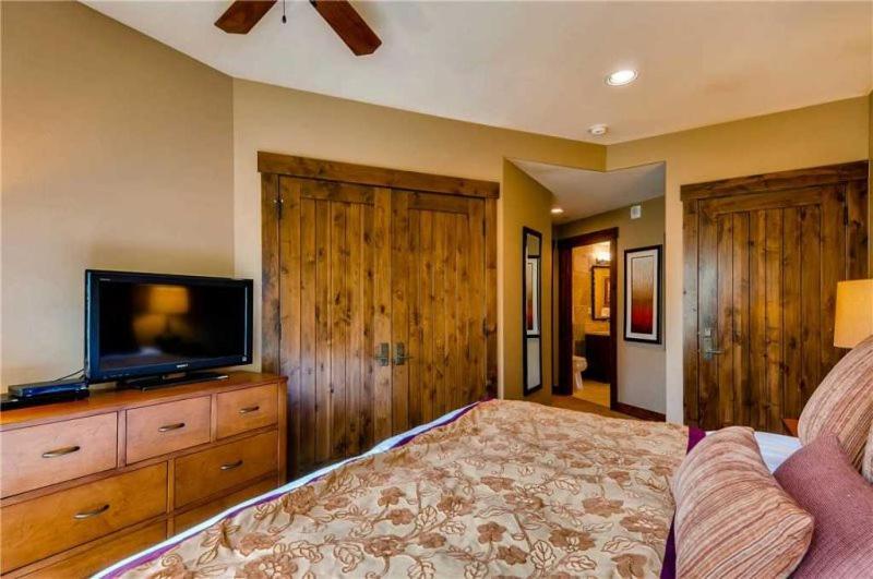 Luxury 2 Bedroom Breckenridge Vacation Rental With Stunning Mountain Views Just Steps From Historic Main Street Exterior foto